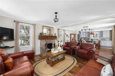 33 Clinton Avenue Jamestown RI 02835