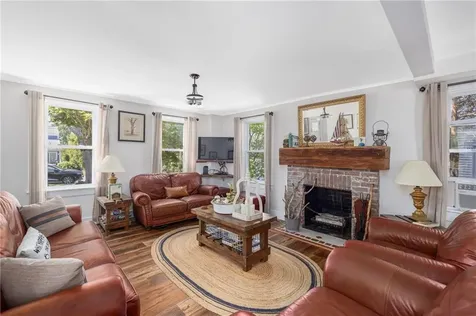 33 Clinton Avenue Jamestown RI 02835