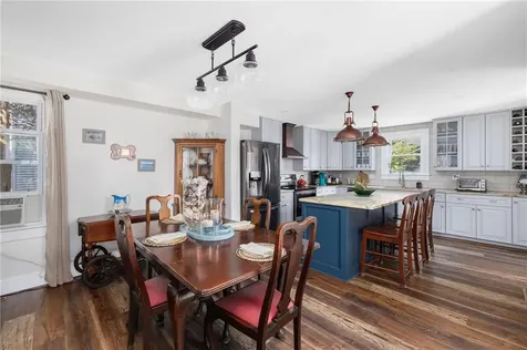 33 Clinton Avenue Jamestown RI 02835