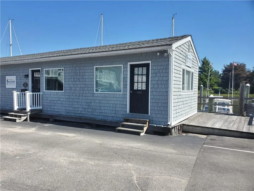23 Brown Street North Kingstown RI 02852