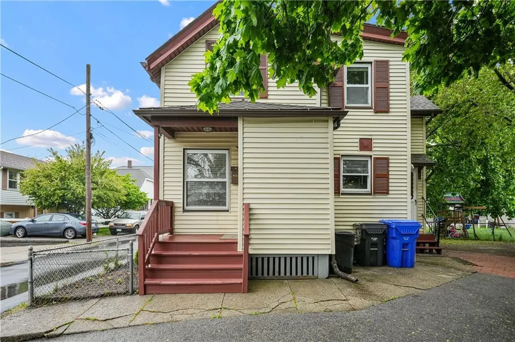 22 Borden Street Pawtucket RI 02861