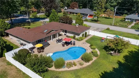 48 Maplecrest Drive Smithfield RI 02828