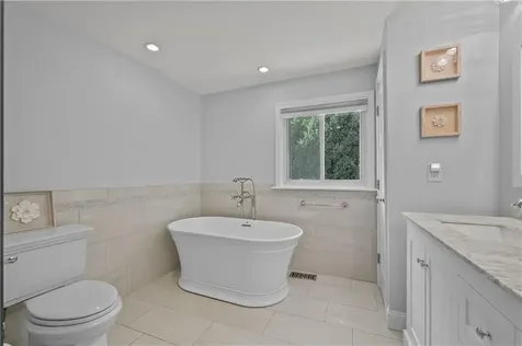 48 Maplecrest Drive Smithfield RI 02828