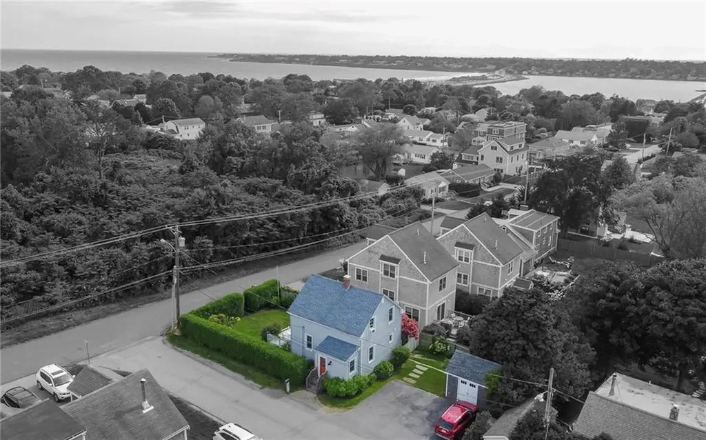 4 Draper Avenue Middletown RI 02842