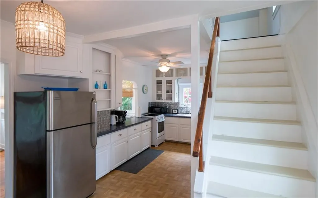 4 Draper Avenue Middletown RI 02842