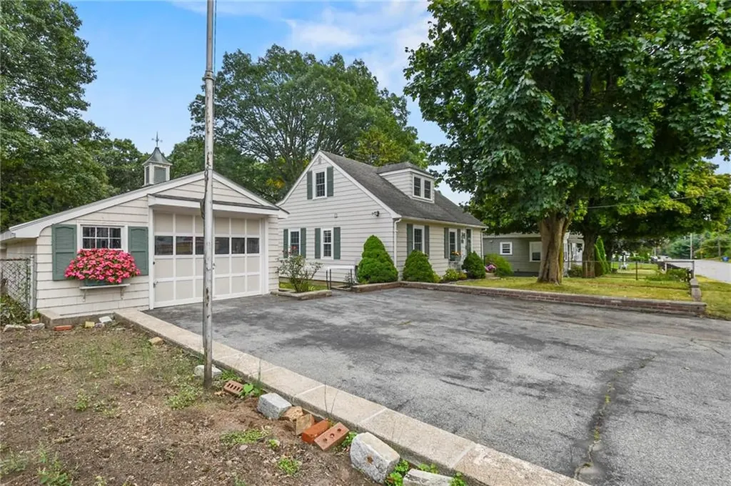 115 Curran Road Cumberland RI 02864