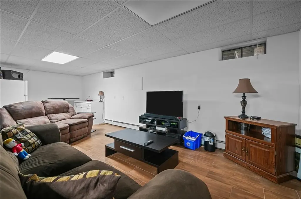 32 Rollingwood Drive Johnston RI 02919
