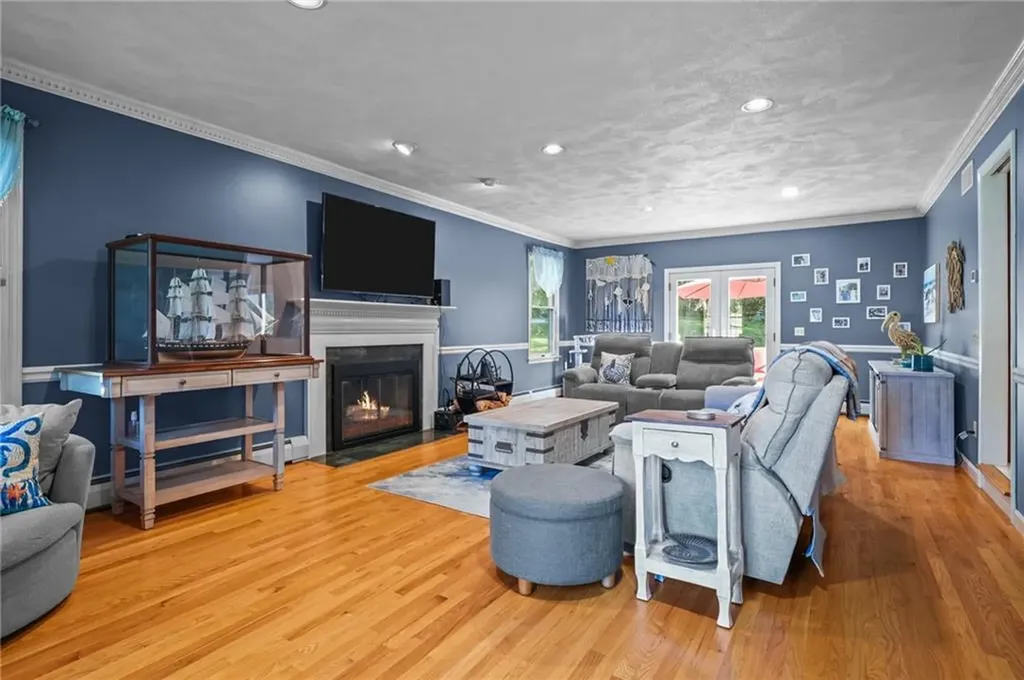 32 Rollingwood Drive Johnston RI 02919