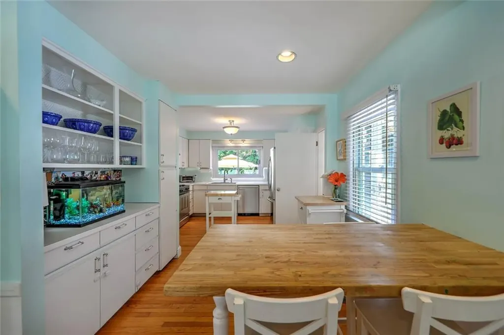 87 Cambria Court Pawtucket RI 02860