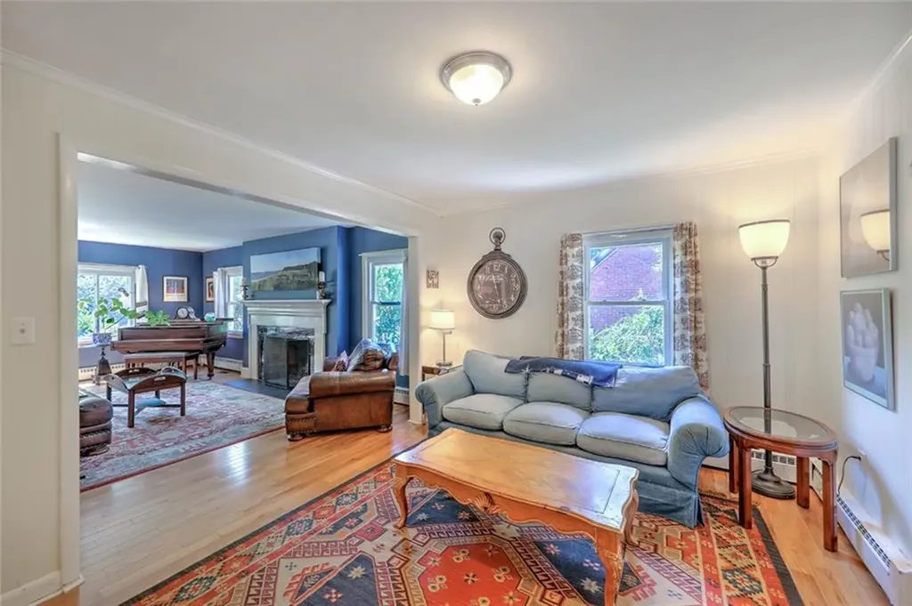 87 Cambria Court Pawtucket RI 02860