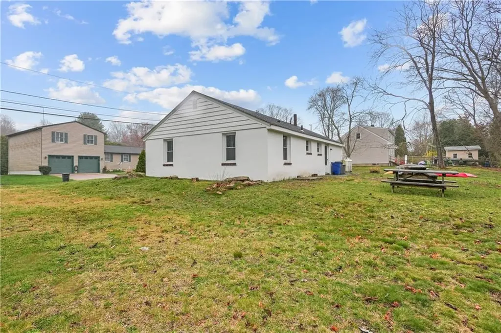 9 Overlook Road Narragansett RI 02882