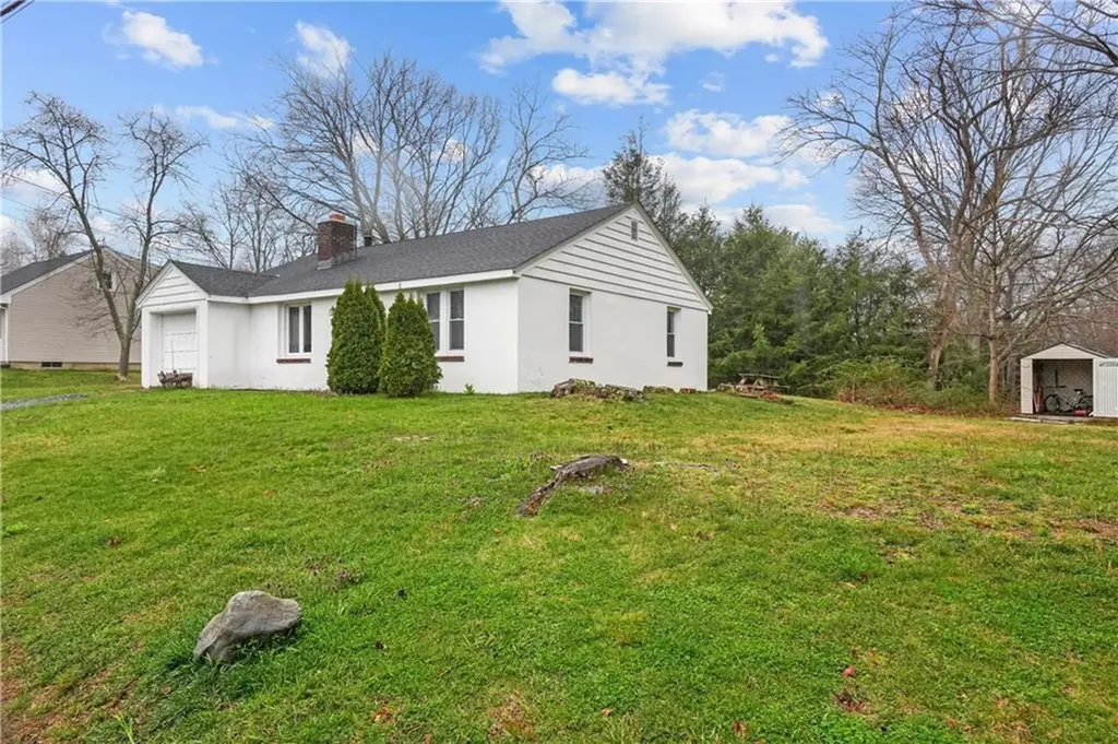 9 Overlook Road Narragansett RI 02882
