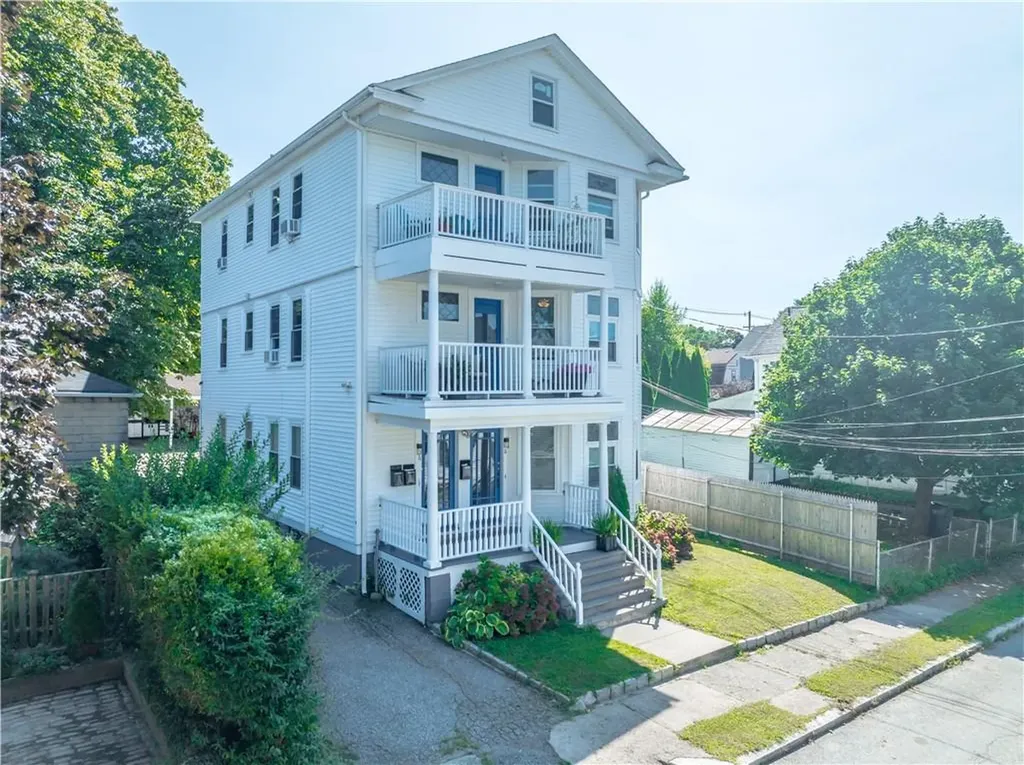 6 Dwight Street Providence RI 02906