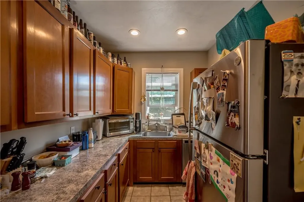 6 Dwight Street Providence RI 02906