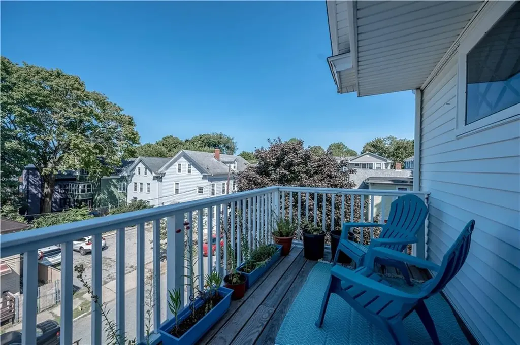 6 Dwight Street Providence RI 02906