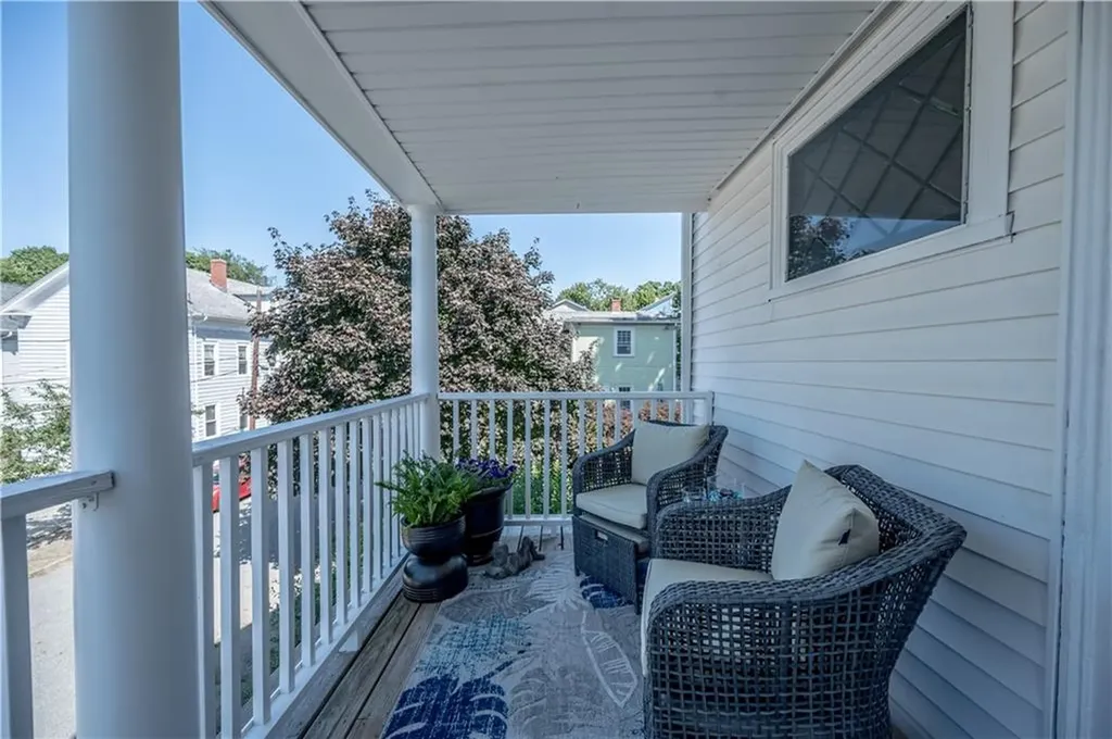 6 Dwight Street Providence RI 02906