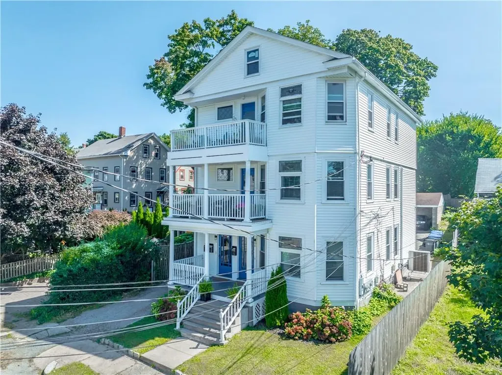 6 Dwight Street Providence RI 02906