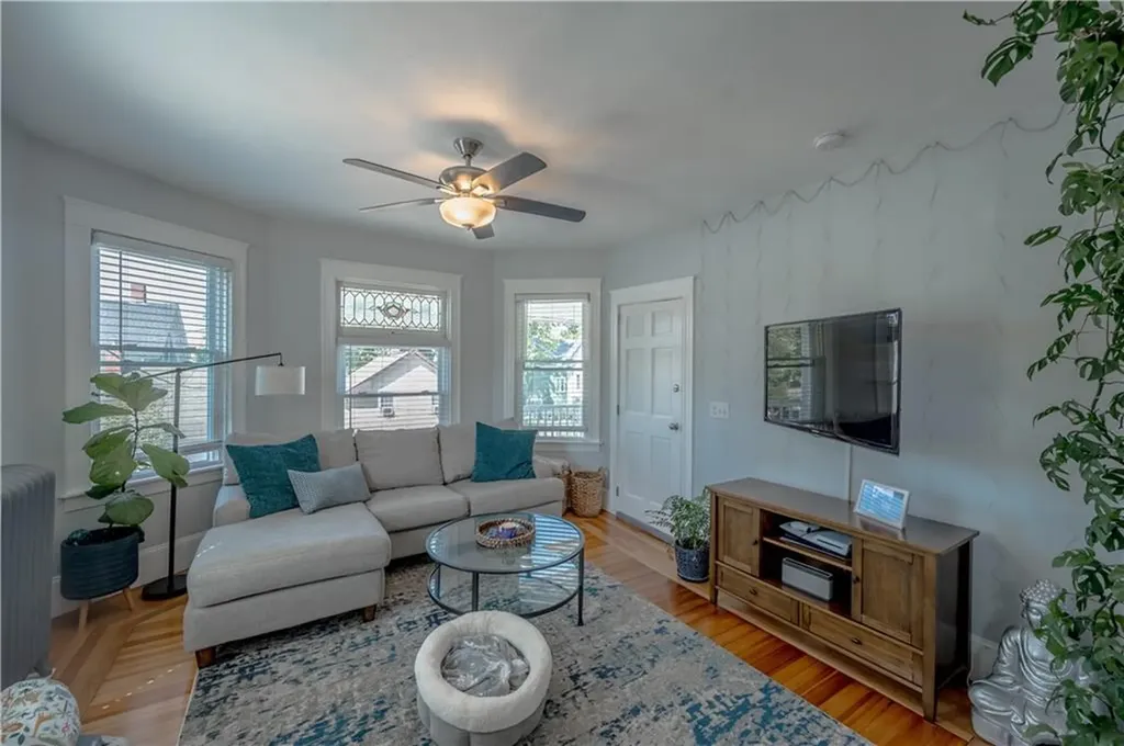 6 Dwight Street Providence RI 02906