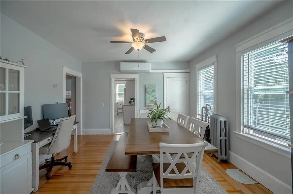 6 Dwight Street Providence RI 02906