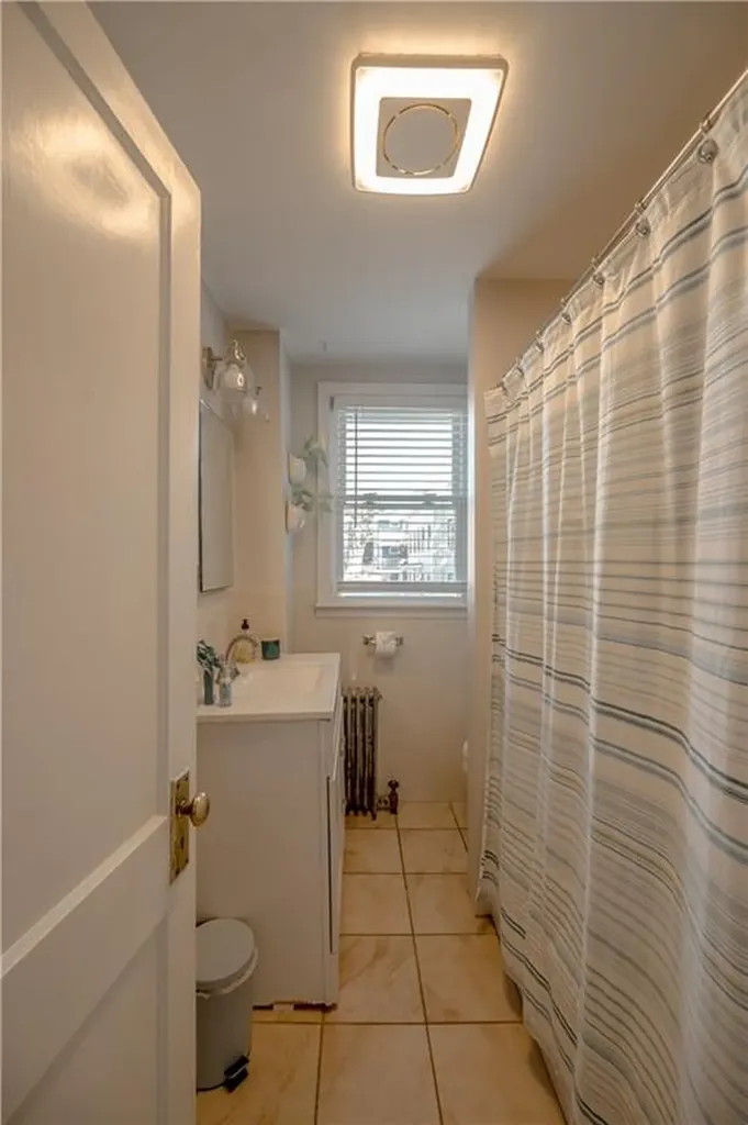 6 Dwight Street Providence RI 02906