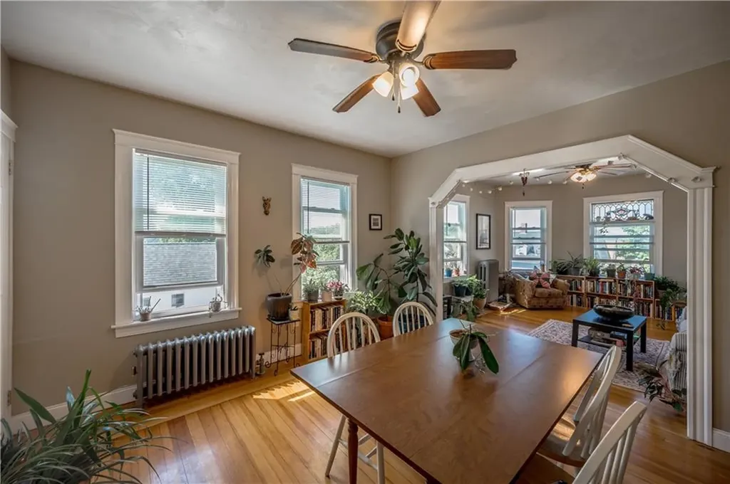 6 Dwight Street Providence RI 02906