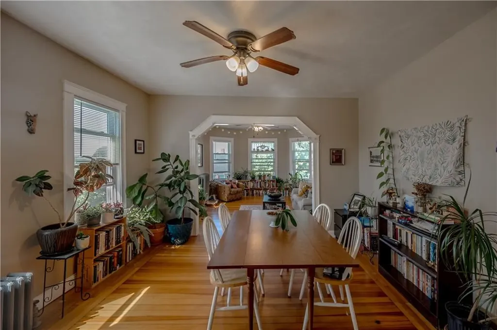 6 Dwight Street Providence RI 02906