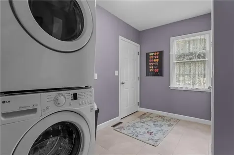 67 Berry Lane Bristol RI 02809