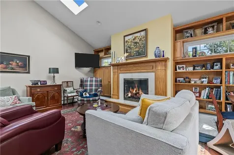 67 Berry Lane Bristol RI 02809