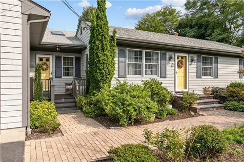 67 Berry Lane Bristol RI 02809