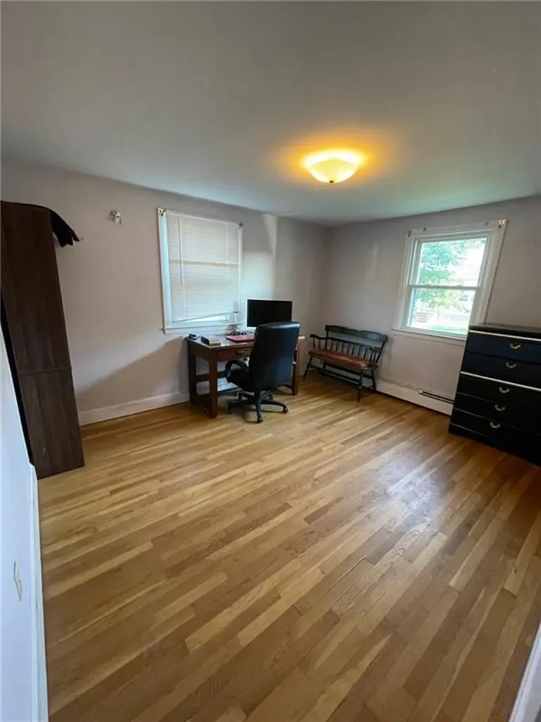 95 Dallas Avenue Warwick RI 02889