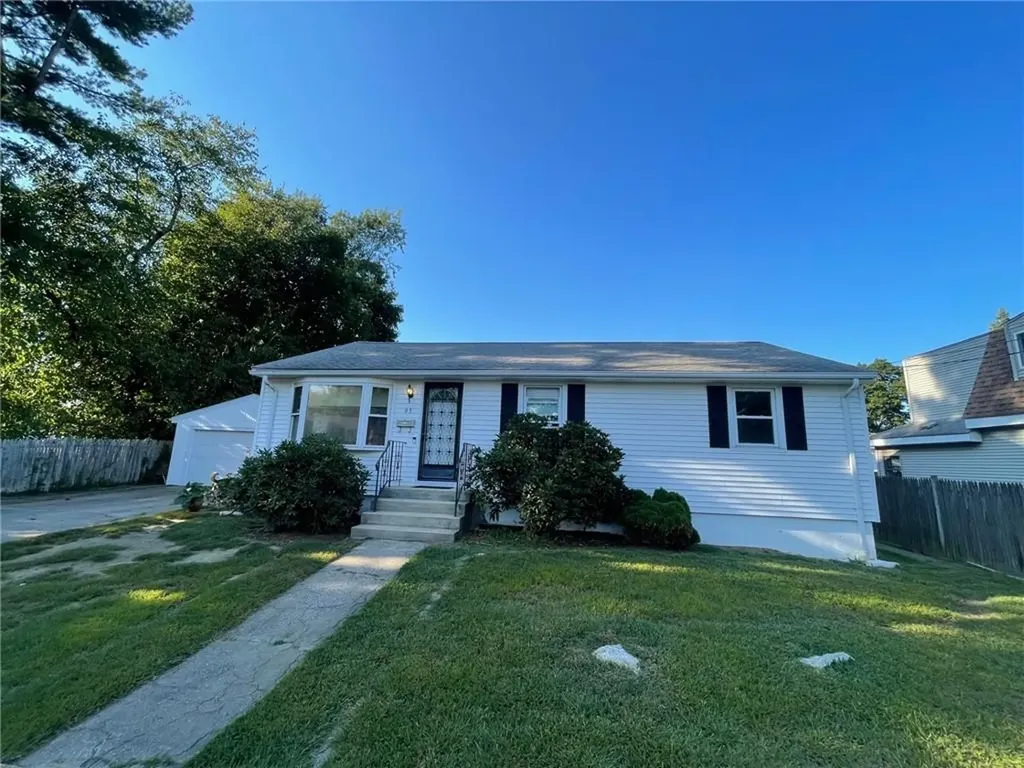 95 Dallas Avenue Warwick RI 02889