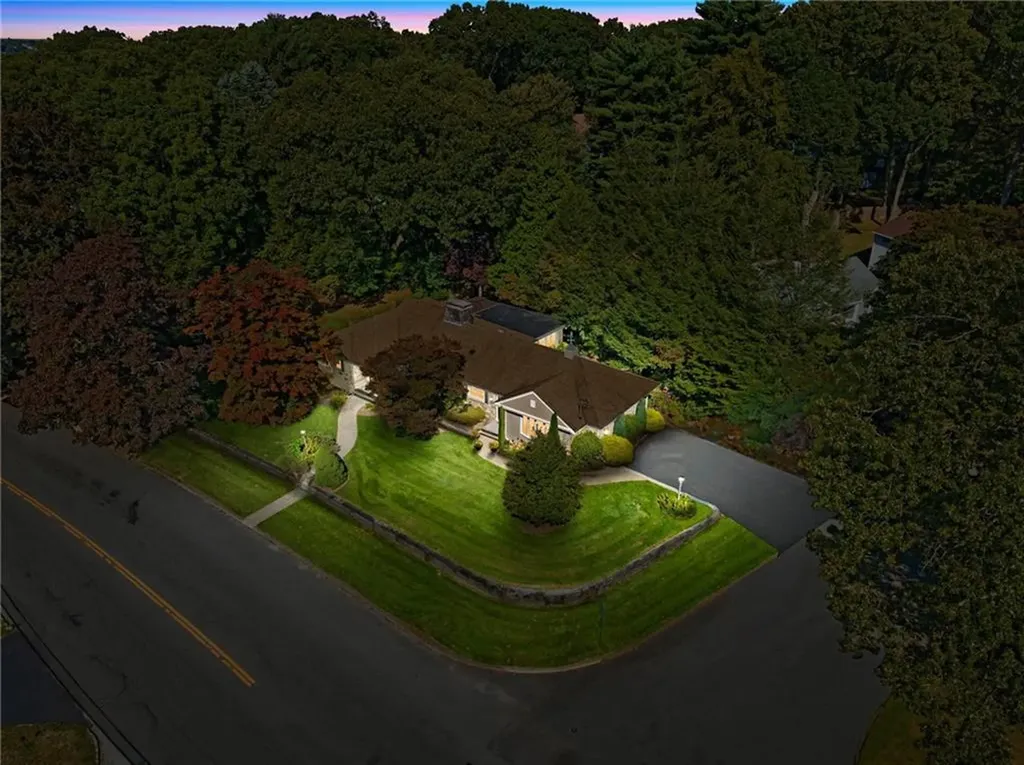 78 Meshanticut Valley Parkway Cranston RI 02920