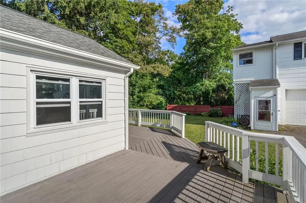 40 44 Mill Cove Road Warwick RI 02889