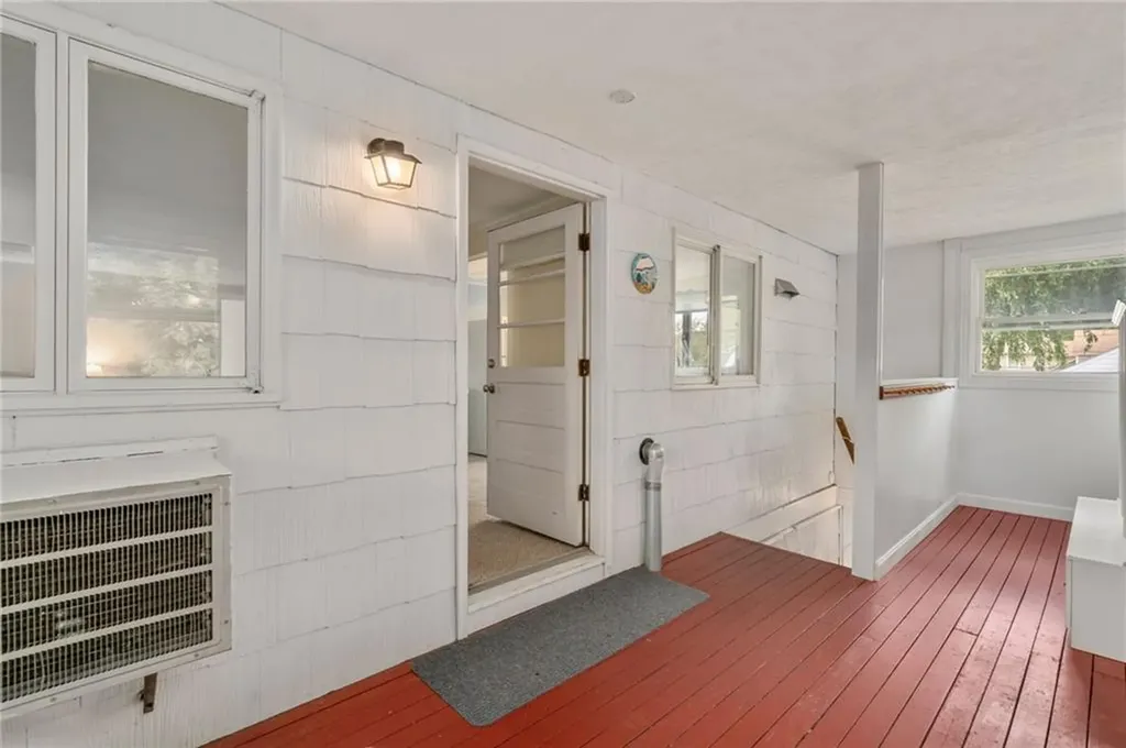 40 44 Mill Cove Road Warwick RI 02889