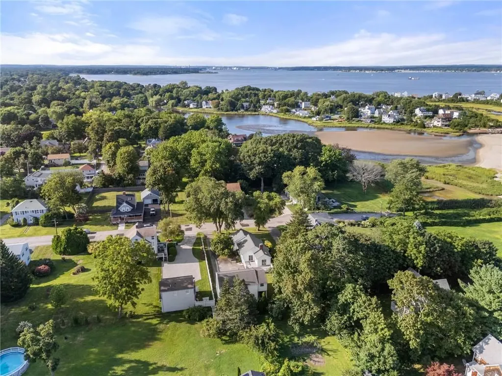 40 44 Mill Cove Road Warwick RI 02889