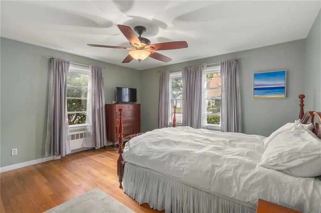 40 44 Mill Cove Road Warwick RI 02889