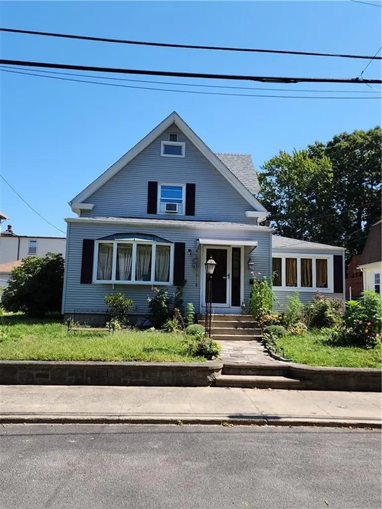 125 West Street West Warwick RI 02893