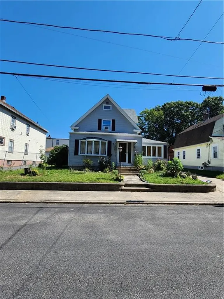 125 West Street West Warwick RI 02893