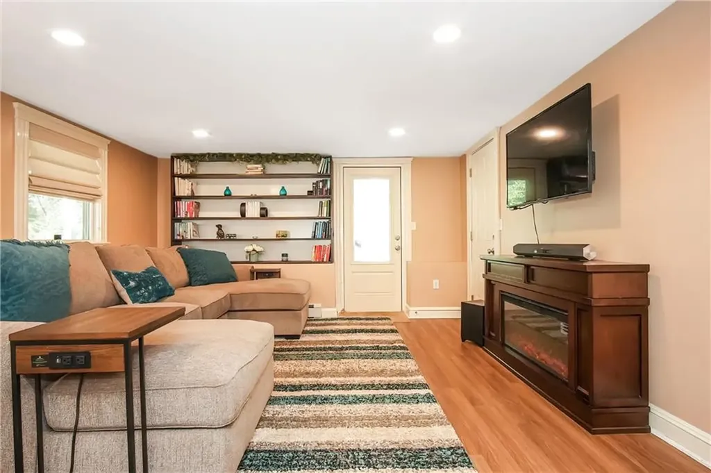 157 Star Avenue Woonsocket RI 02895