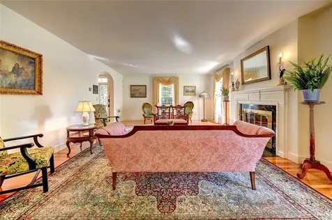 526 Cole Avenue Providence RI 02906