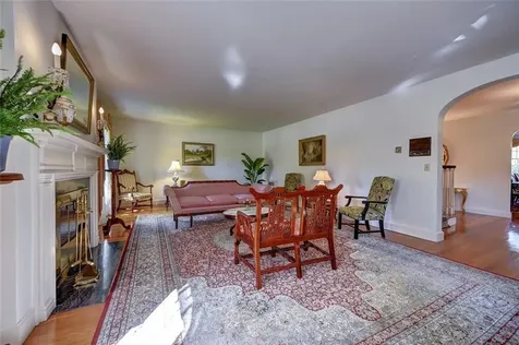 526 Cole Avenue Providence RI 02906