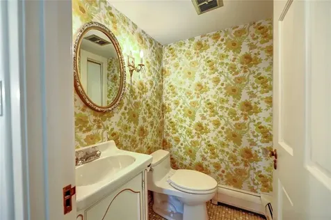 526 Cole Avenue Providence RI 02906