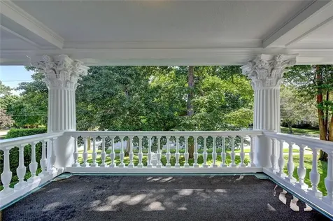 526 Cole Avenue Providence RI 02906