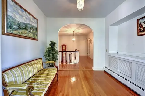 526 Cole Avenue Providence RI 02906