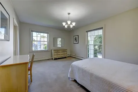 526 Cole Avenue Providence RI 02906