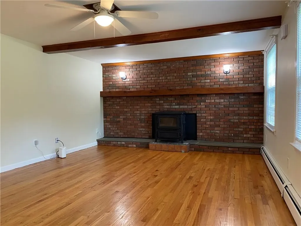 645 Fish Road Tiverton RI 02878