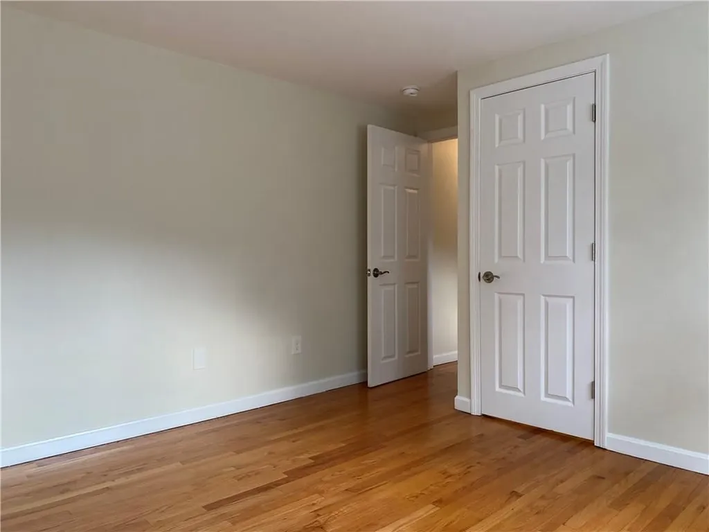 645 Fish Road Tiverton RI 02878
