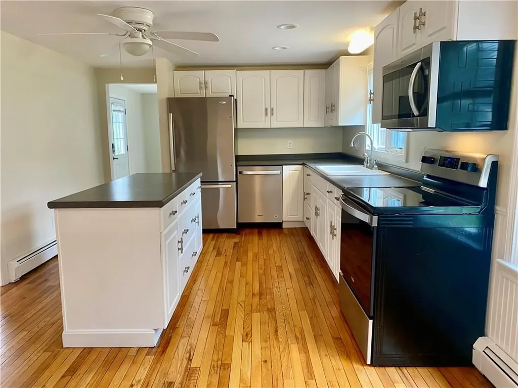 645 Fish Road Tiverton RI 02878