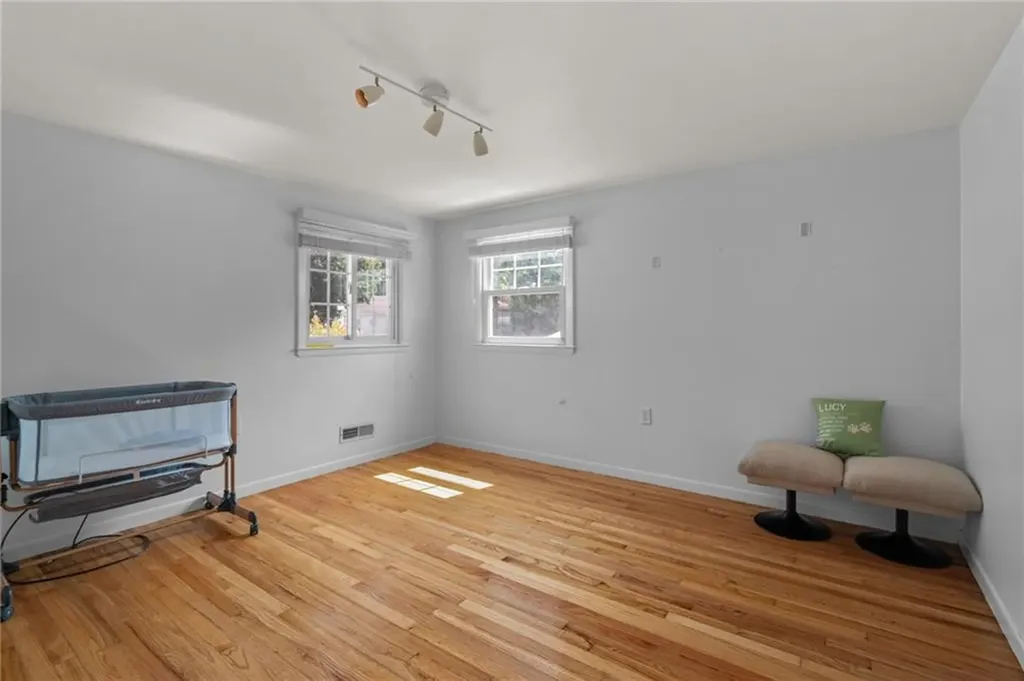 17 Palm Street North Providence RI 02904