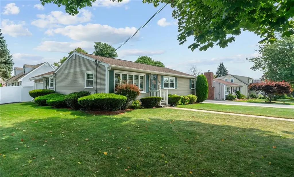 17 Palm Street North Providence RI 02904